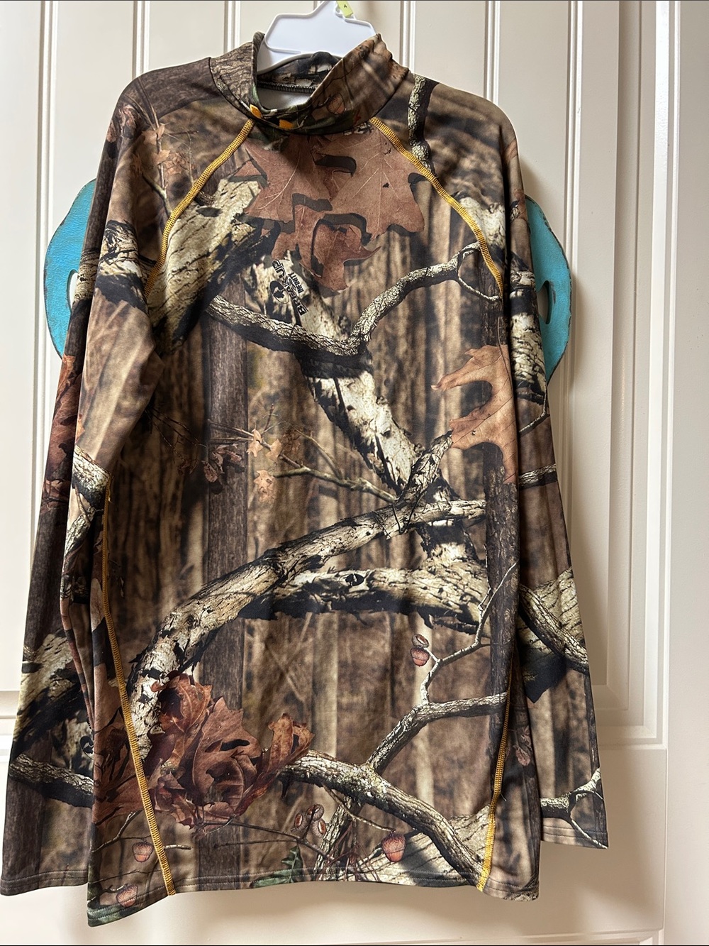 Under Armour Men’s Long-Sleeve Camo Performance Top - Brown, Tan, Black